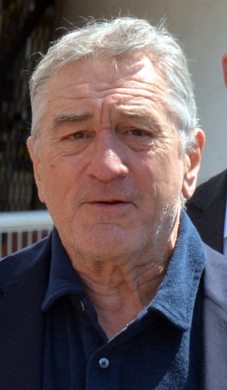 How tall is Robert De Niro?